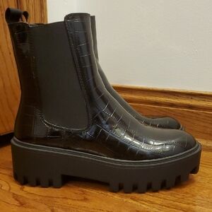 Simmi London Glossy Black Croc-Embossed Boots. 7